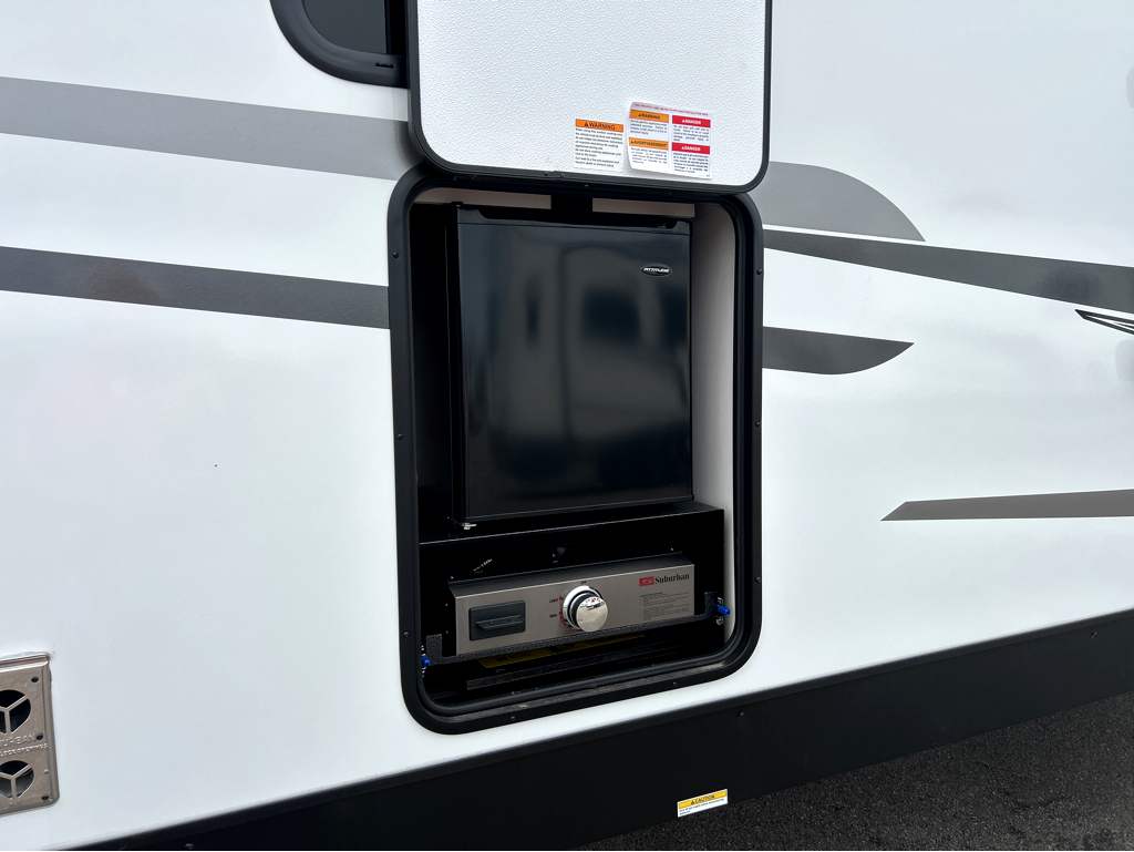 2026 VENTURE RV SPORTTREK 312VBH - Image 6