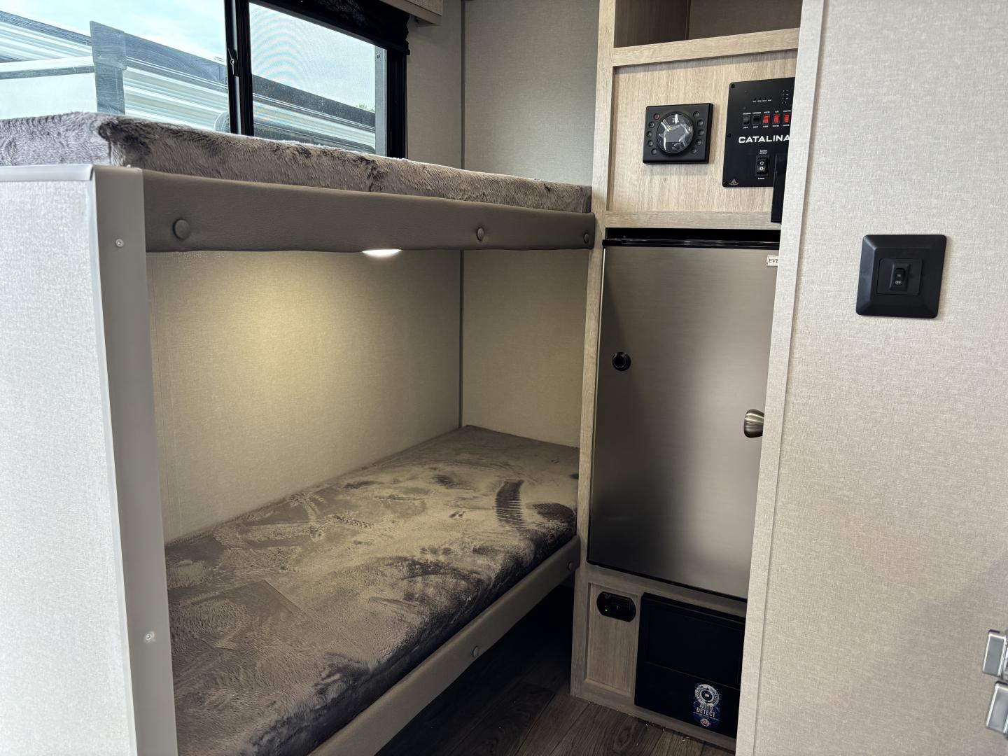2025 Coachmen Catalina Summit Series 7 134BHX - Image 13