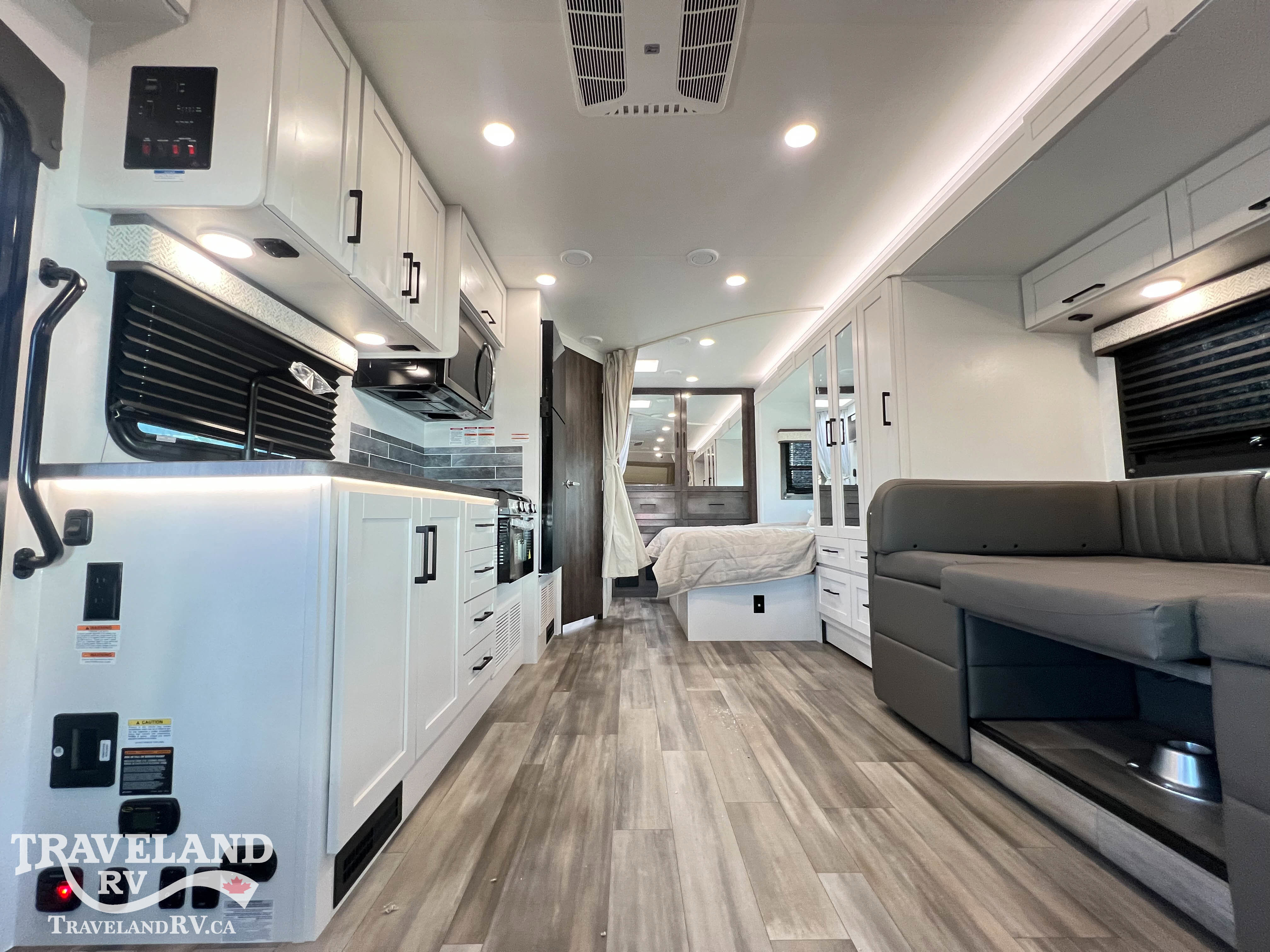 2026 Entegra Coach Odyssey 24B - Image 3