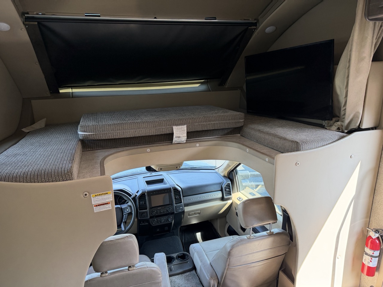 2021 Thor Motor Coach Magnitude SV34 - Image 6