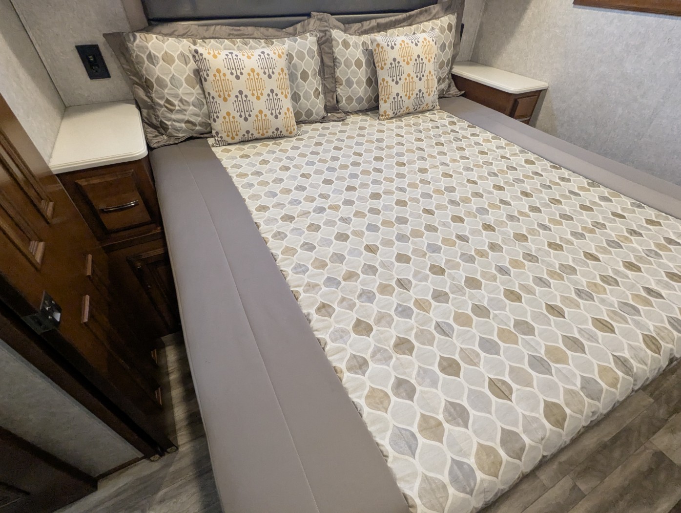 2019 Renegade RV Veracruz 35FWS - Image 18
