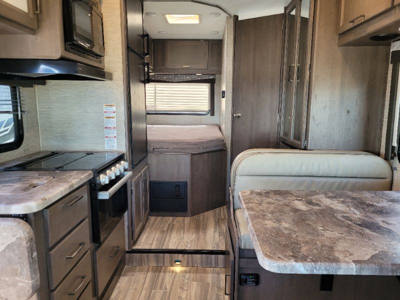 2024 Thor Motor Coach Four Winds 22E - Image 5