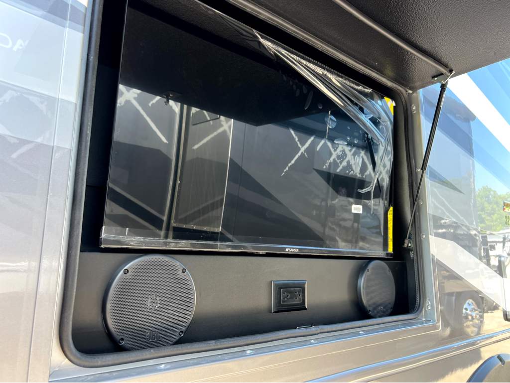 2027 ENTEGRA COACH ESTEEM XL 32U - Image 5