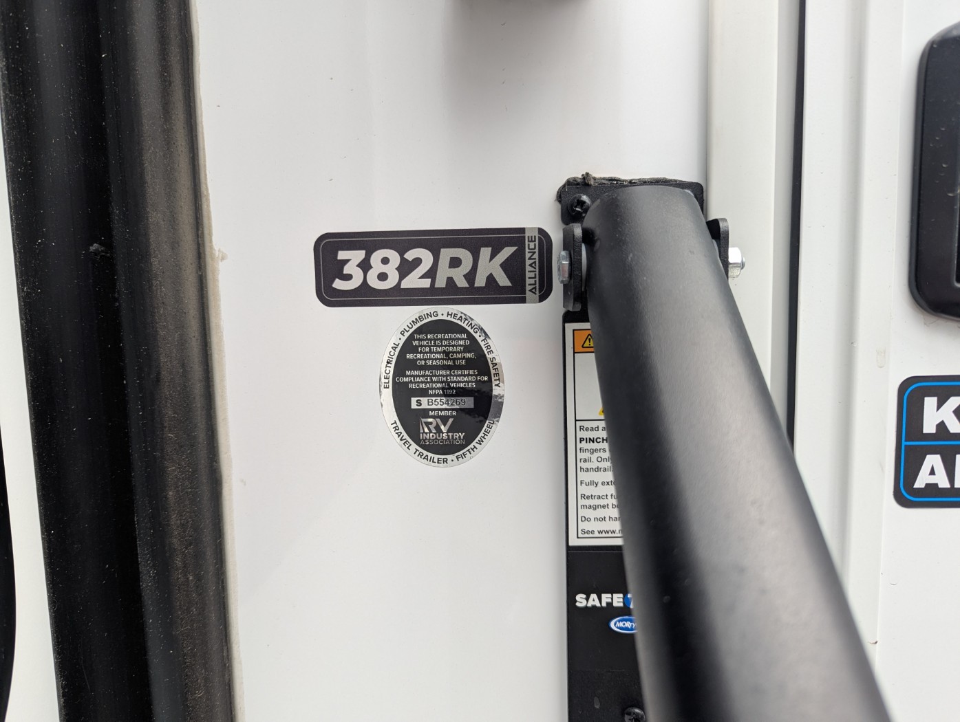 2026 Alliance RV Paradigm 382RK - Image 6