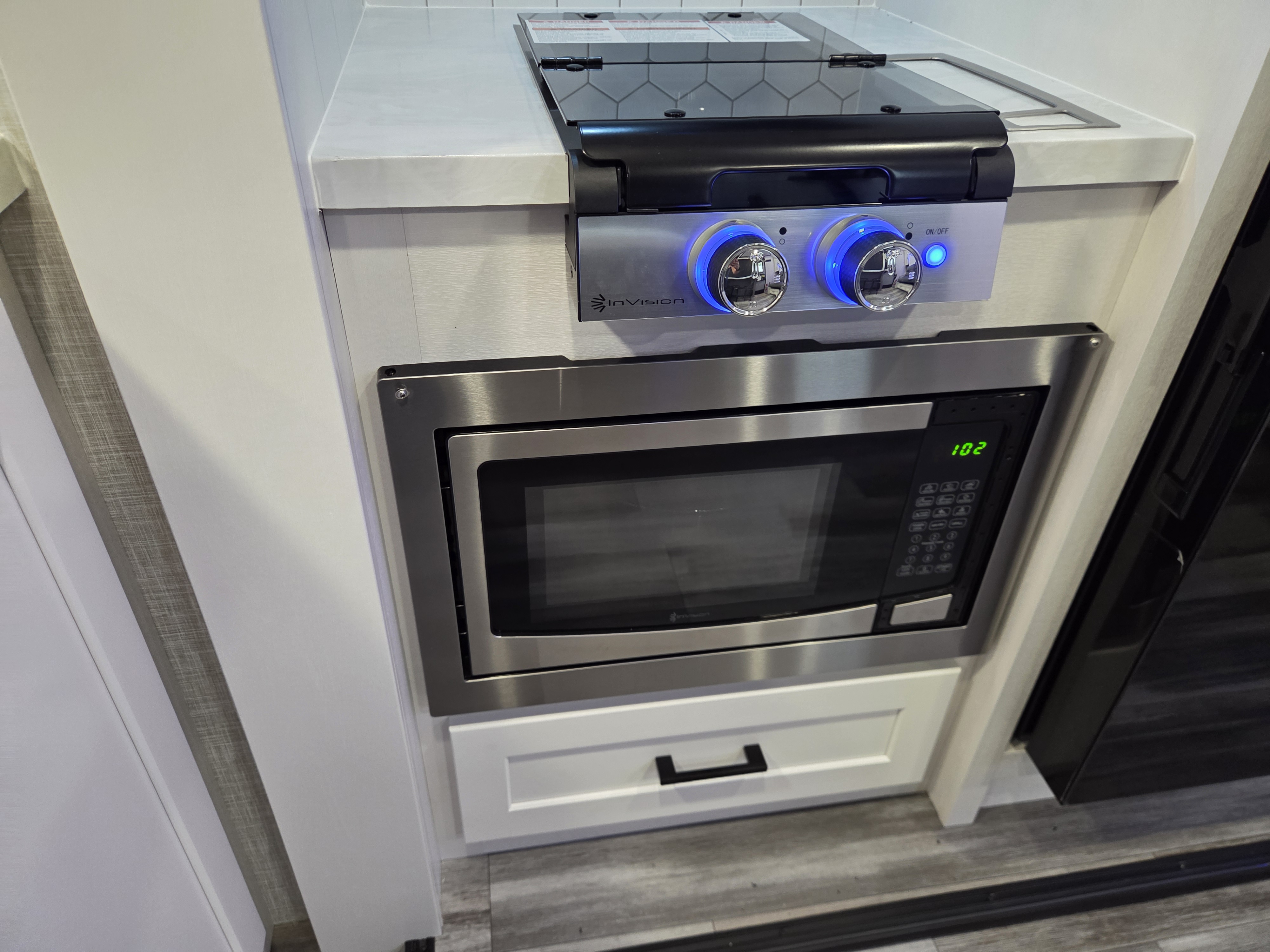2025 Jayco Jay Feather Air 18MBH - Image 8