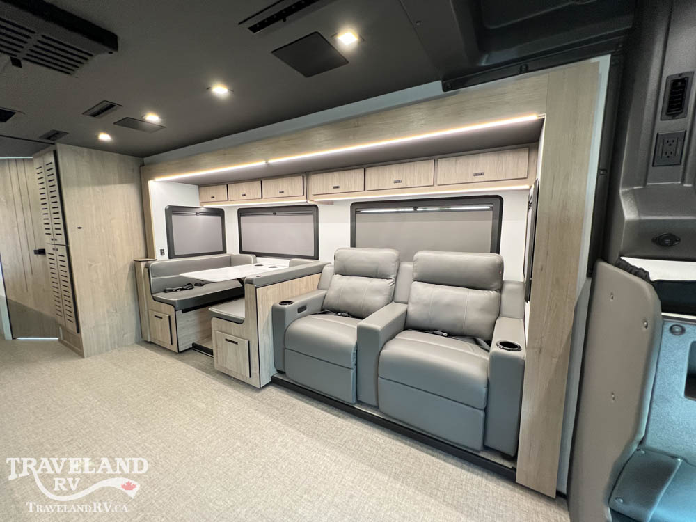 2027 Grand Design Lineage Series F 31ZW - Image 28
