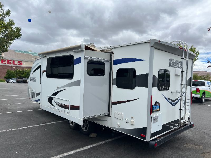 2016 Lance TT 2285 - Image 2