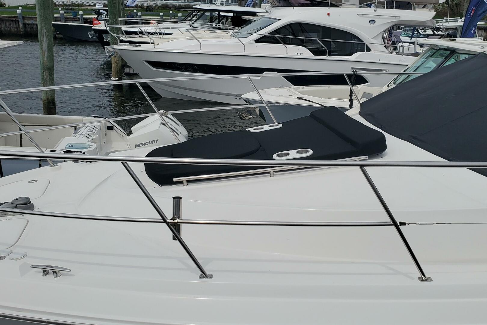 2012 Sea Ray 450 Sedan Bridge - Image 5