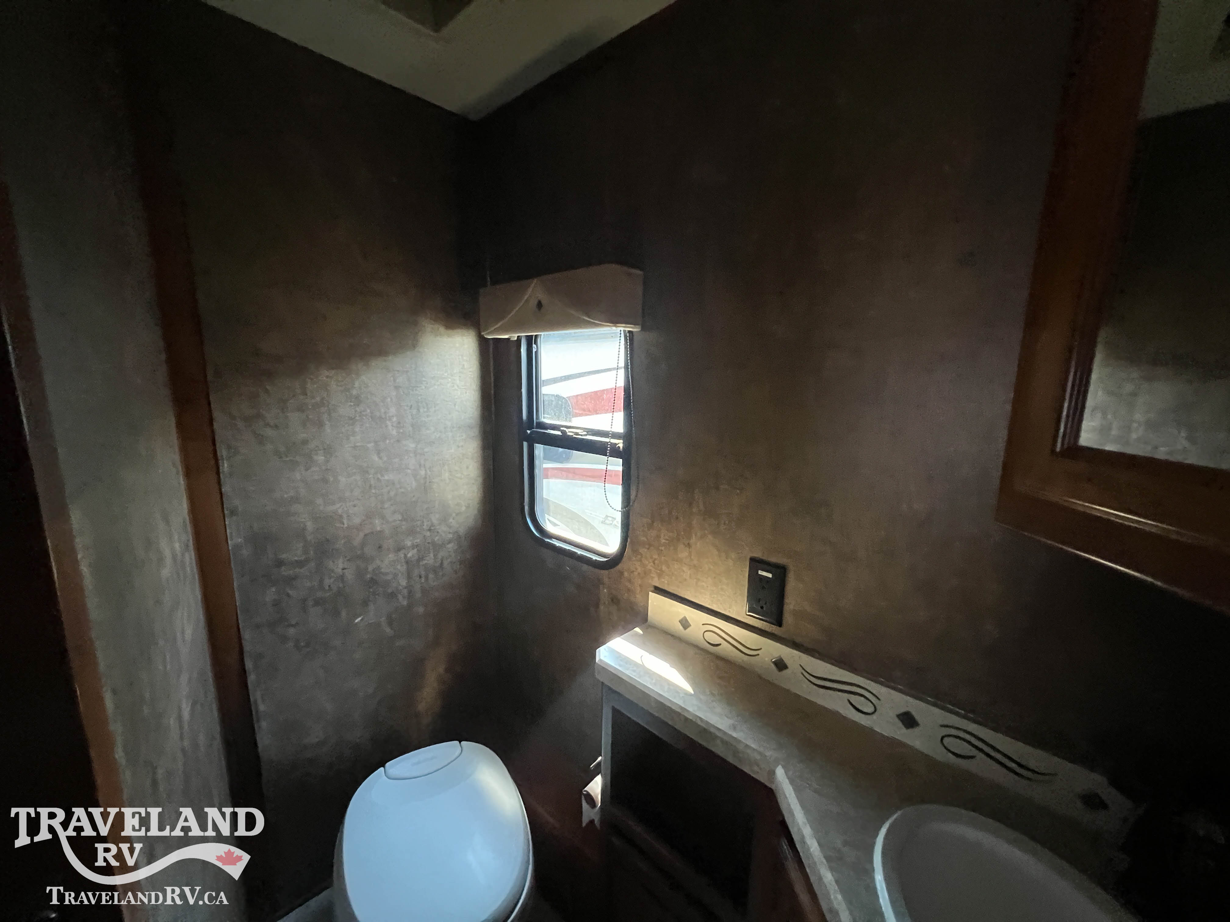 2012 Tiffin Allegro 36 LA - Image 45