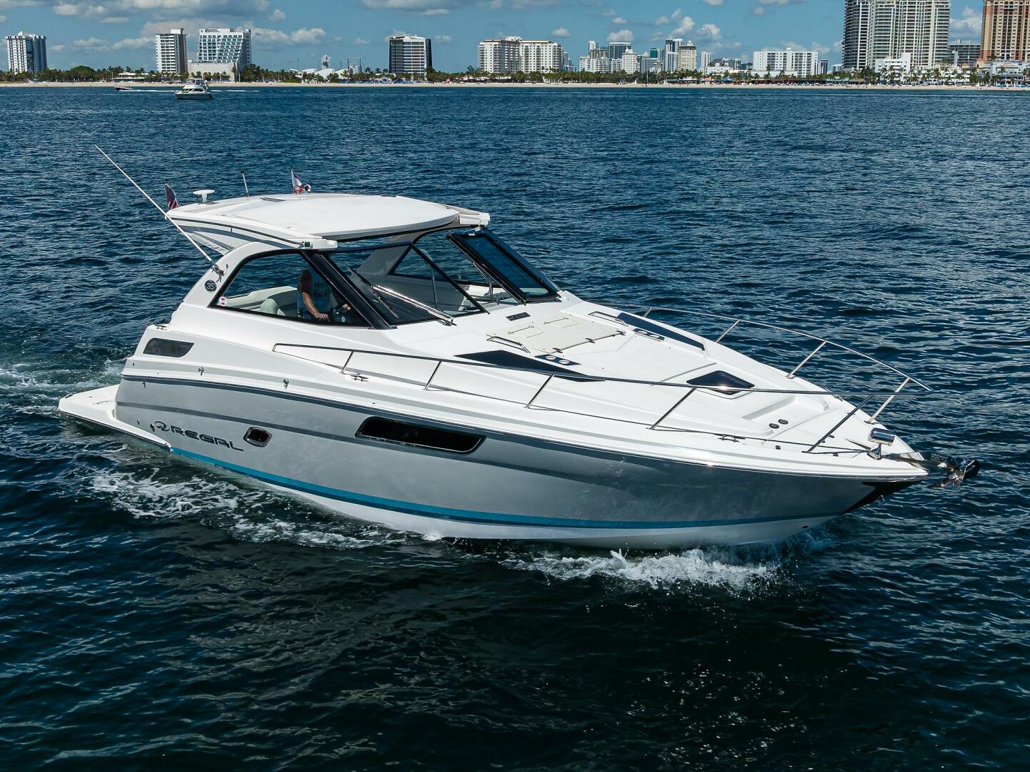 2020 Regal 35 Sport Coupe - Image 39