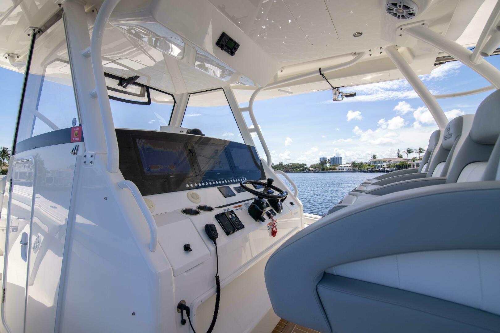 2021 Regulator 41 Center Console - Image 16