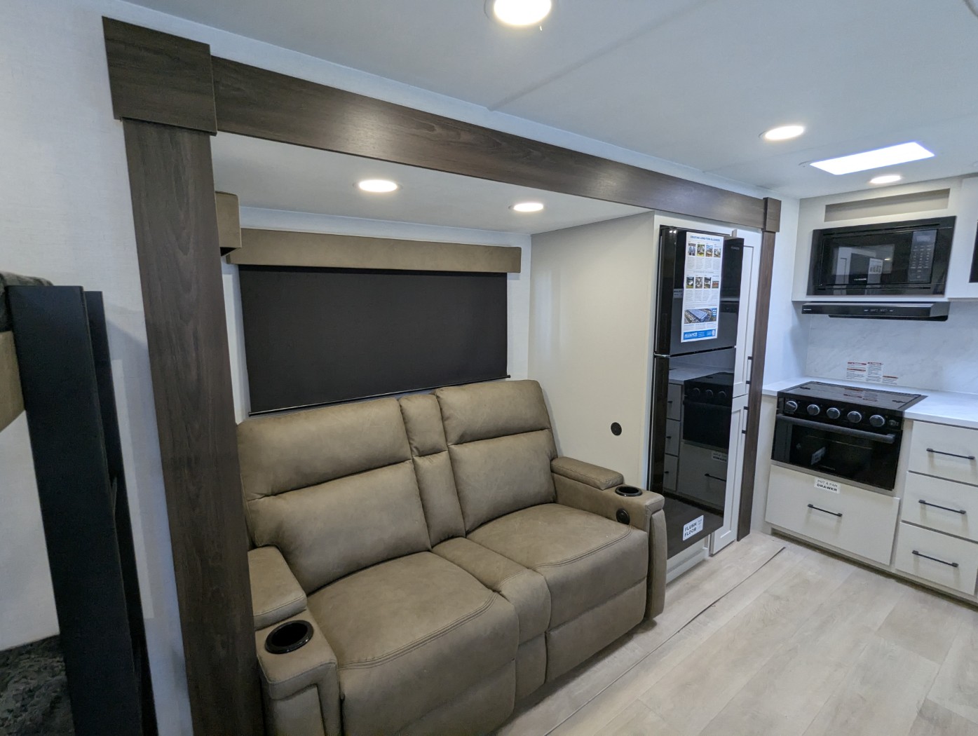 2027 Alliance RV Delta Ultra Lite BH255 - Image 29