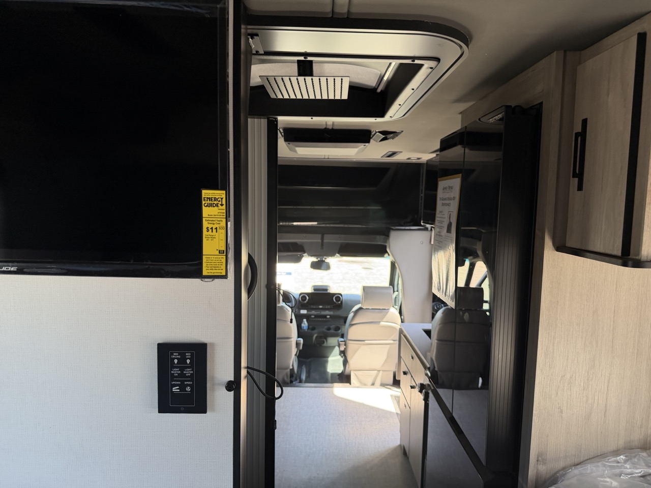 2026 Grand Design Lineage Series M 25TK - Image 17