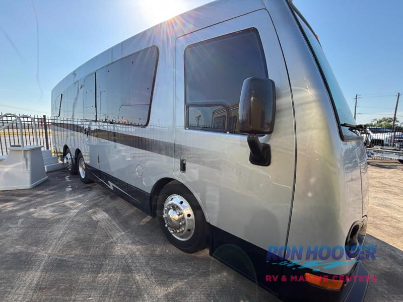 2001 NEWMAR 2801 - Image 2