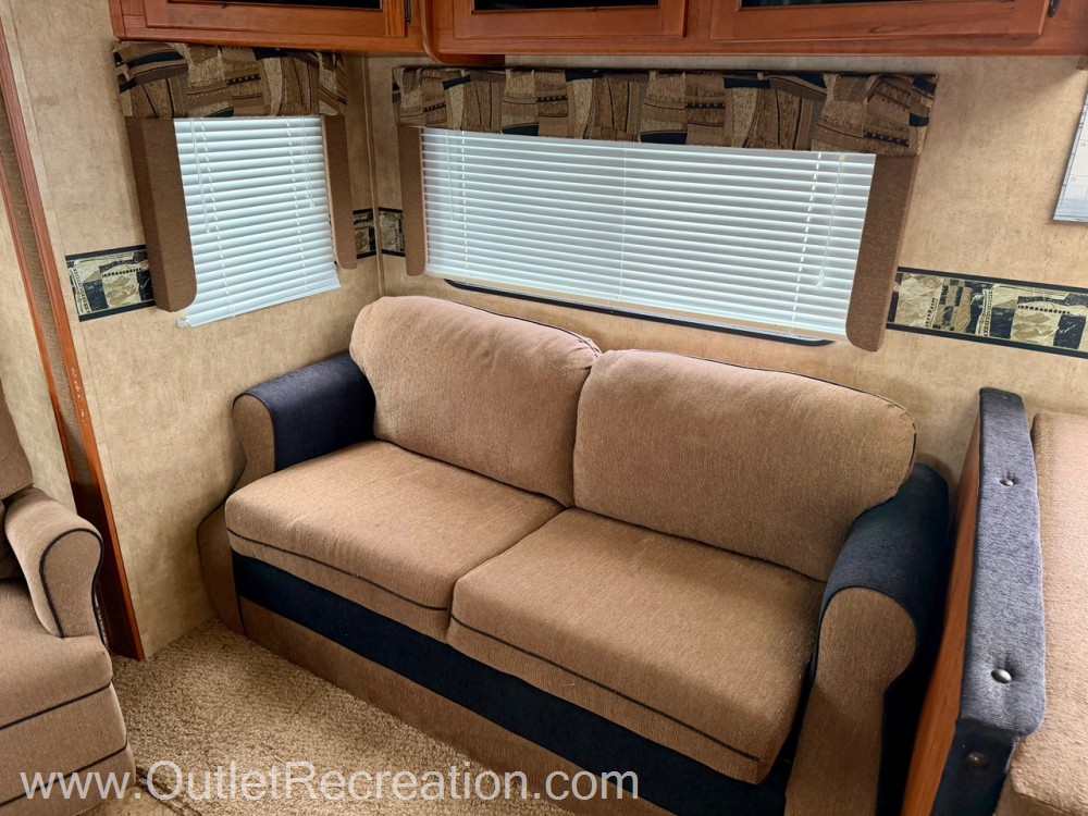 2011 FOREST RIVER CHEROKEE 26RL - Image 10