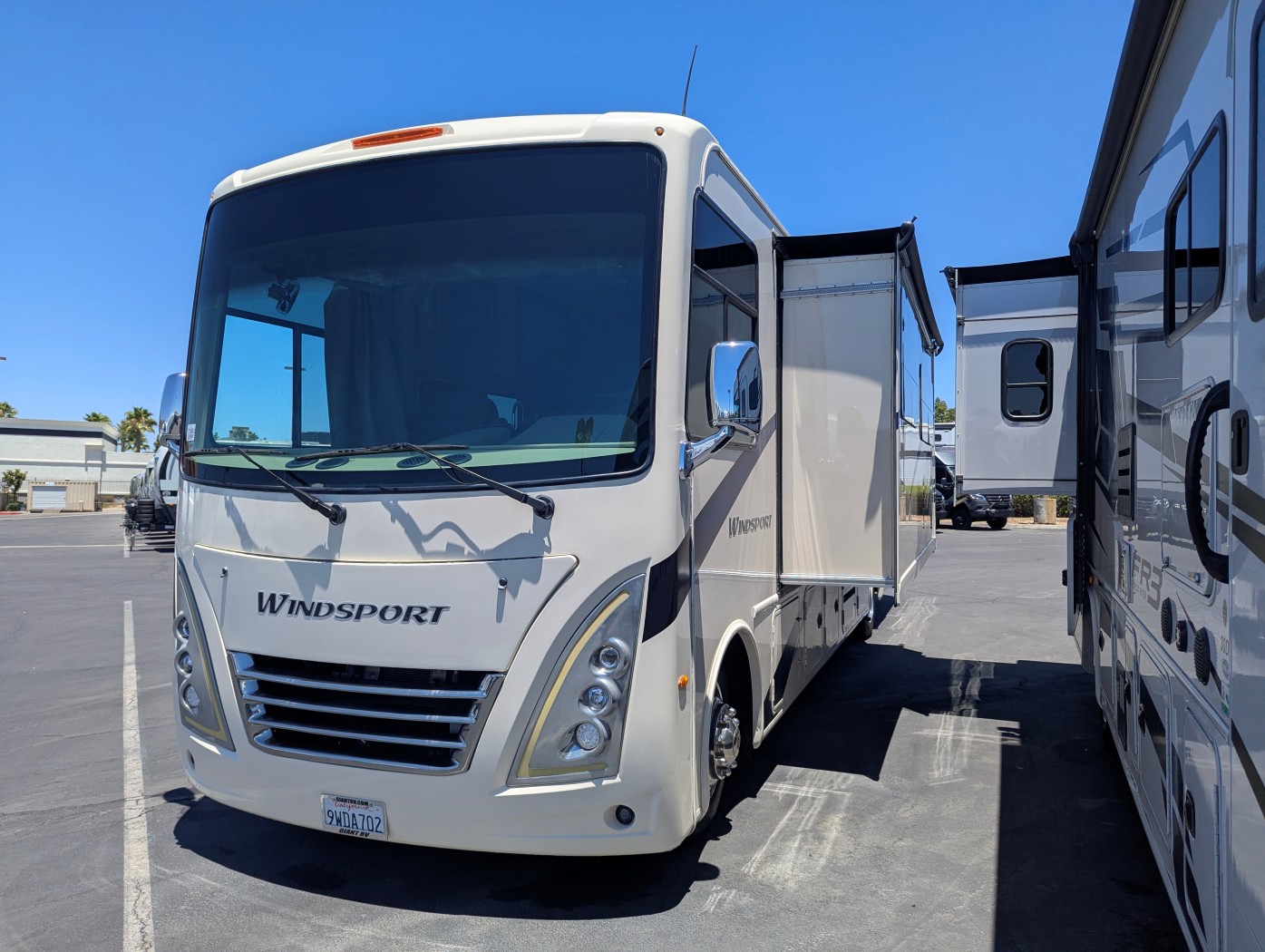 2022 Thor Motor Coach Windsport 35M - Image 3
