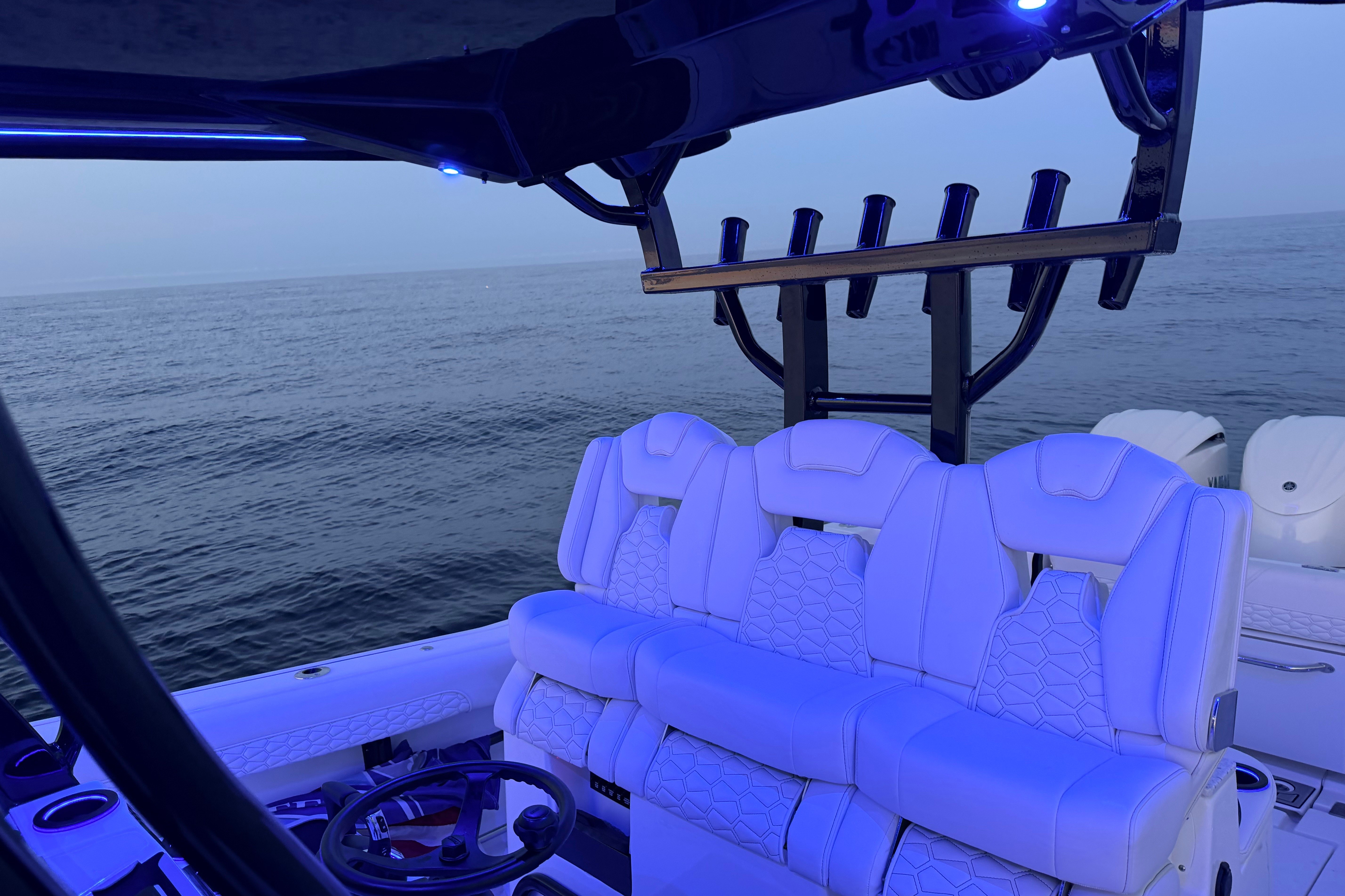 2027 Tidewater 330 CC Adventure - Image 21