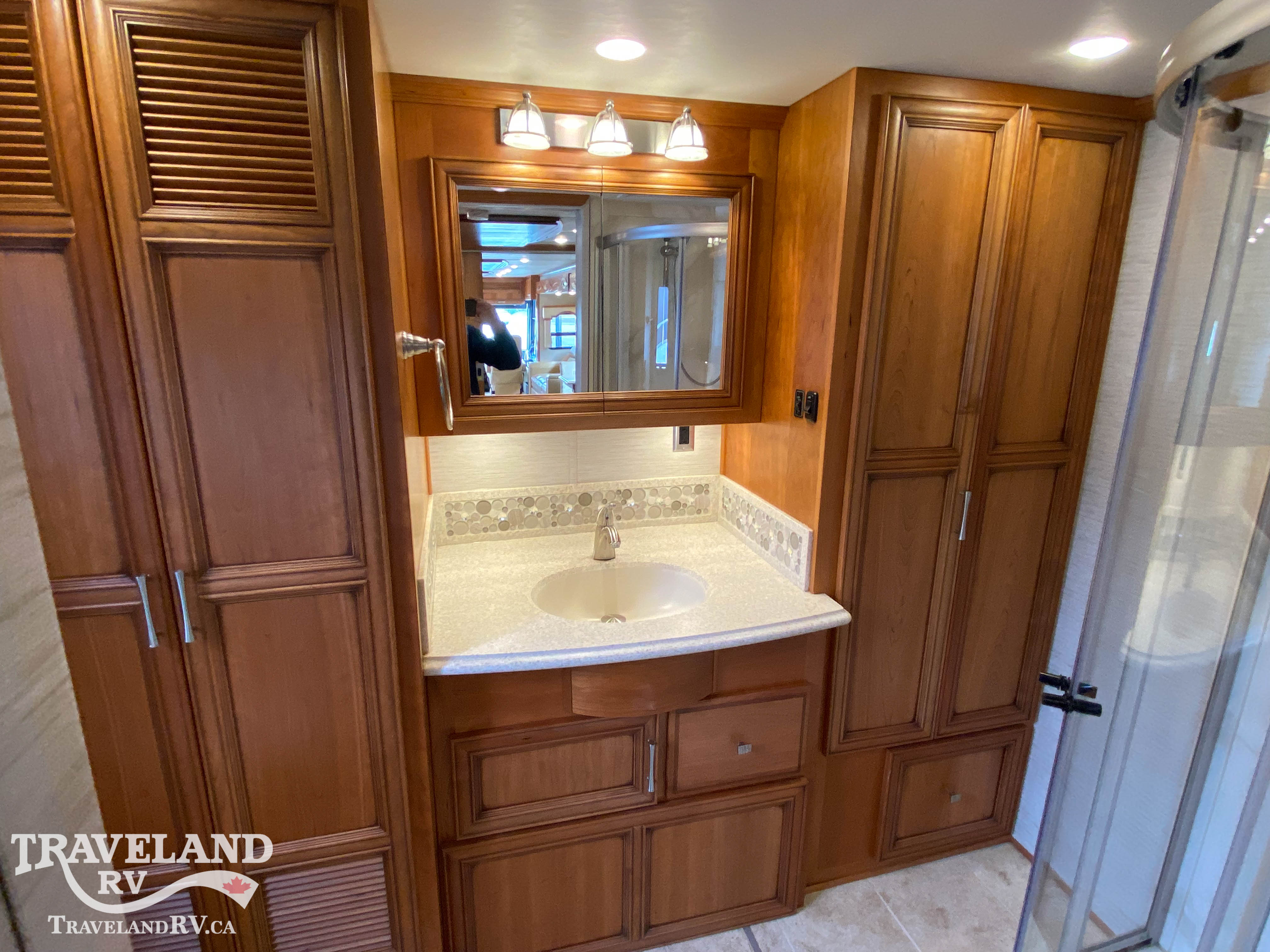 2018 Newmar Ventana 4037 - Image 27