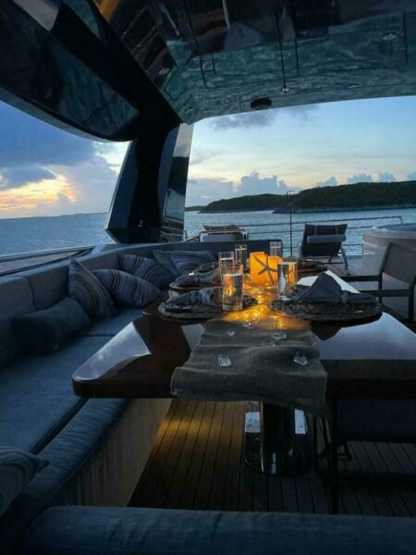 2015 Monte Carlo Yachts MCY86 - Image 34