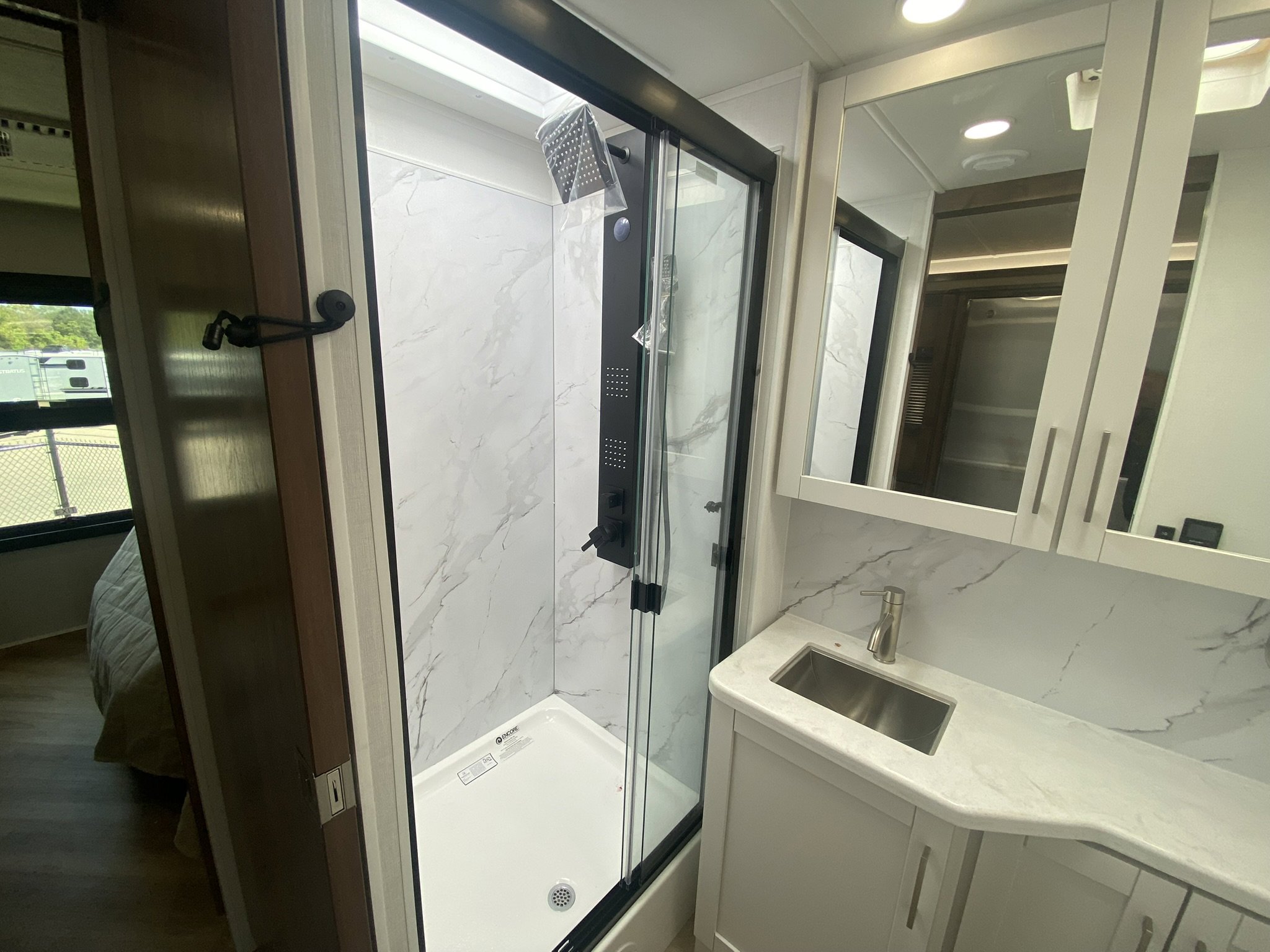 2026 JAYCO SENECA 37M - Image 31