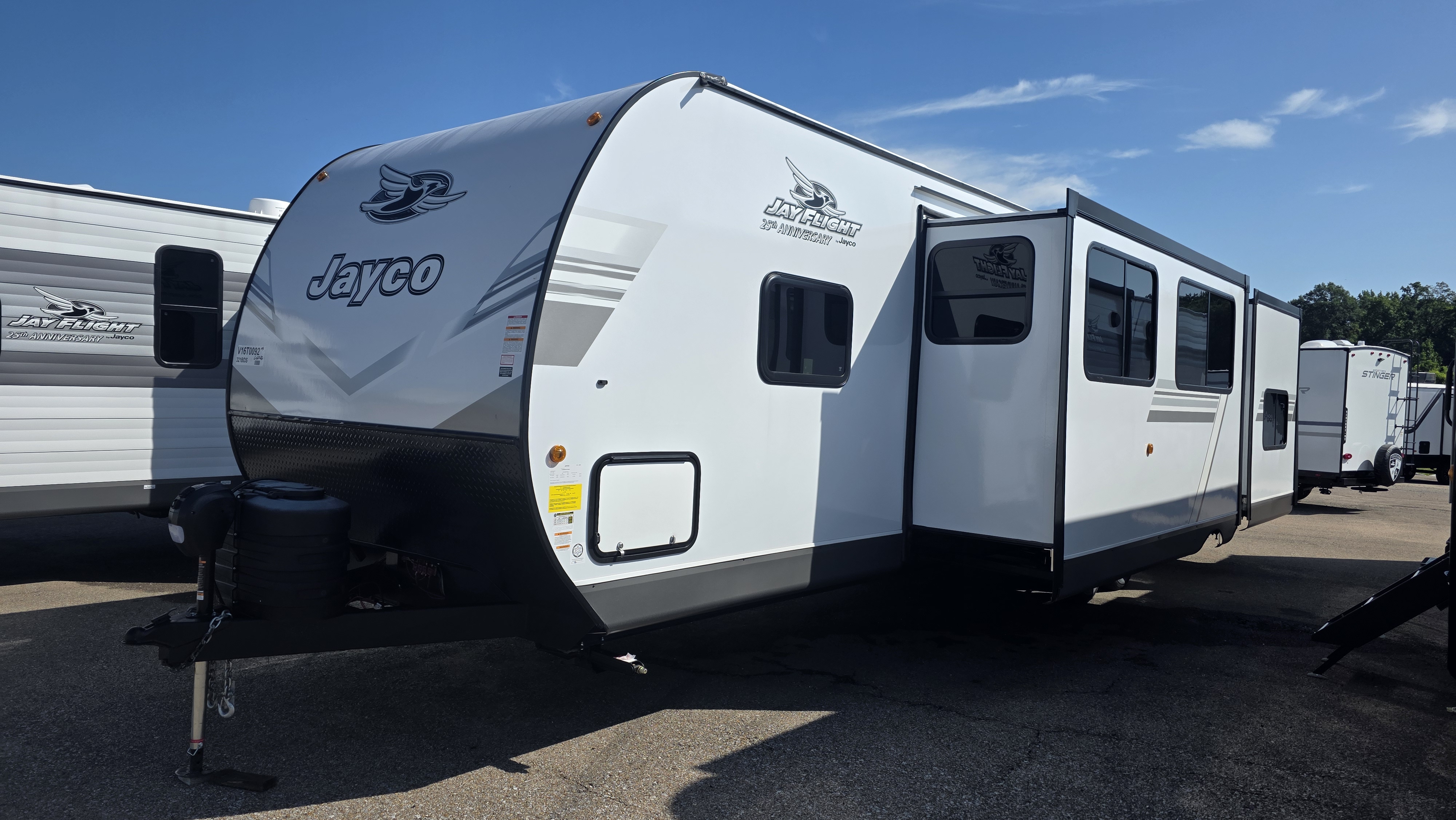 2027 JAYCO JAY FLIGHT 321BDS - Image 1