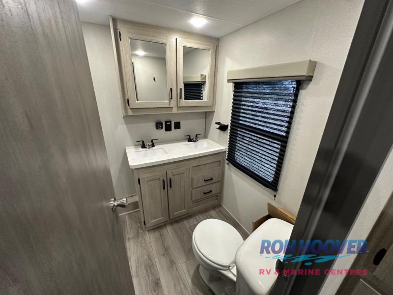 2026 COACHMEN CATALINA 44CONDO - Image 42
