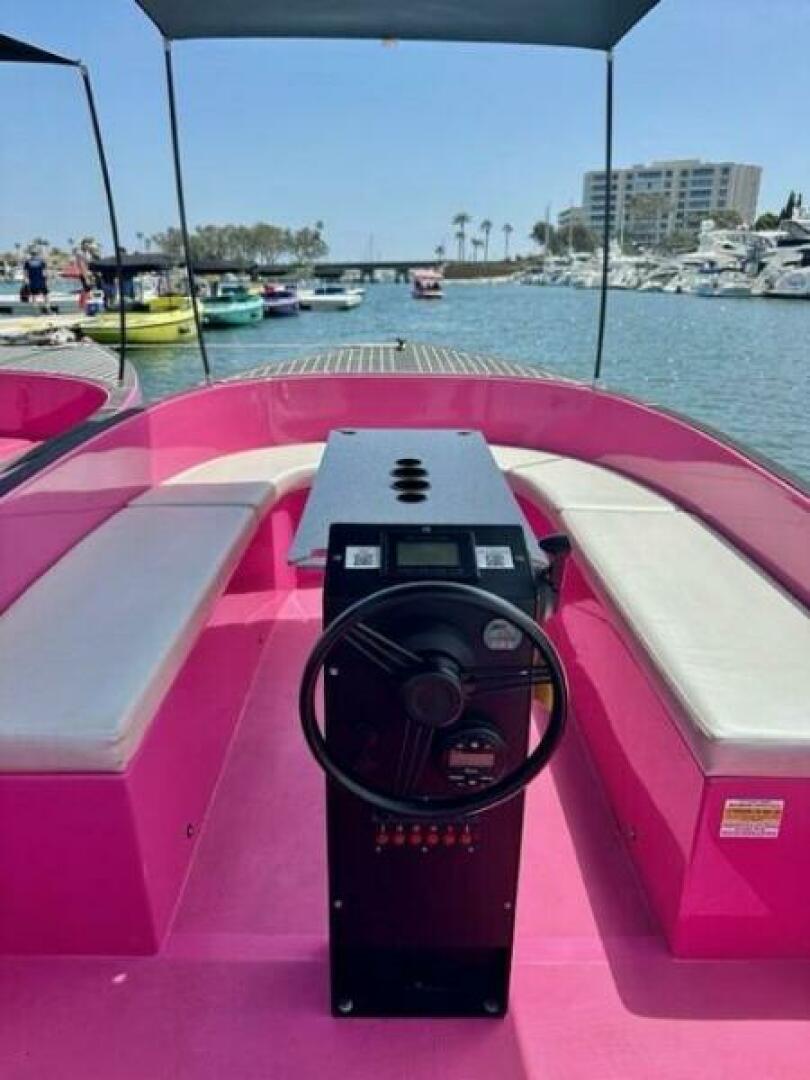 2024 Vision WX Tritoon - Image 72