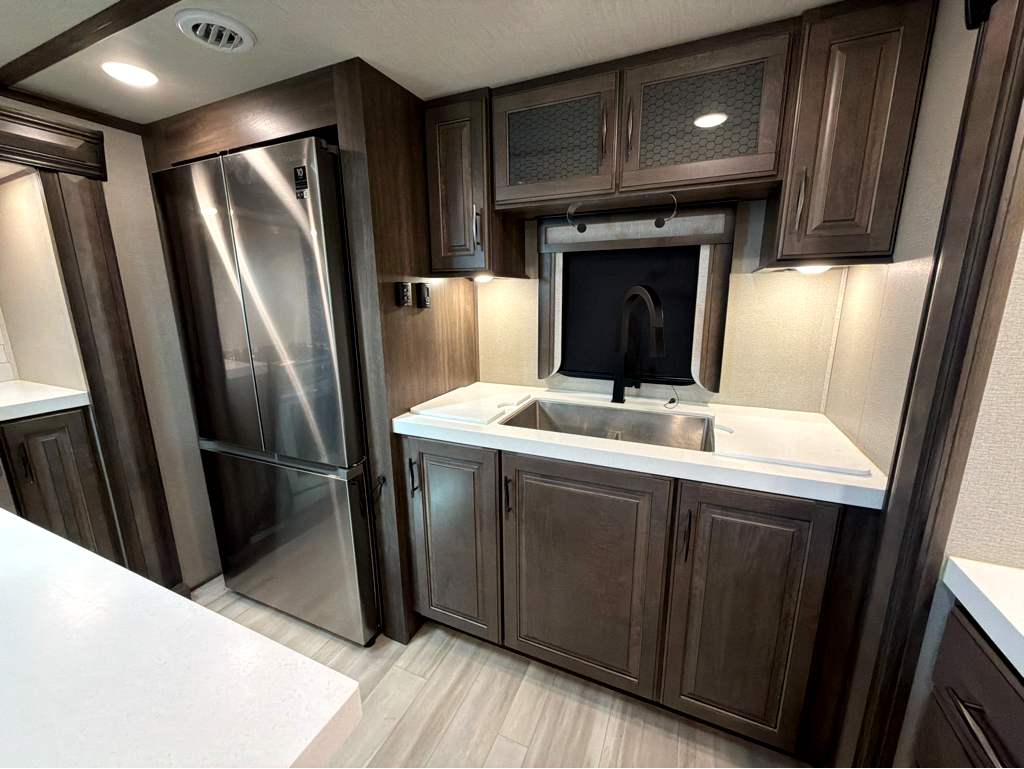 2022 GRAND DESIGN SOLITUDE 390RK - Image 18