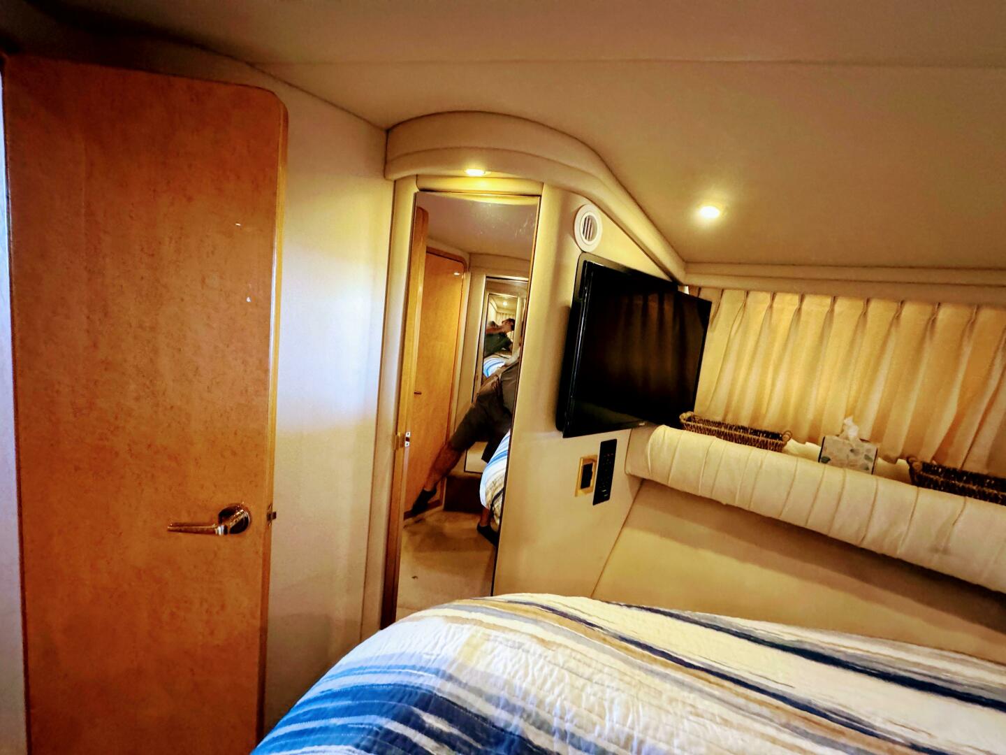 1998 Sea Ray 480 Sedan Bridge - Image 43