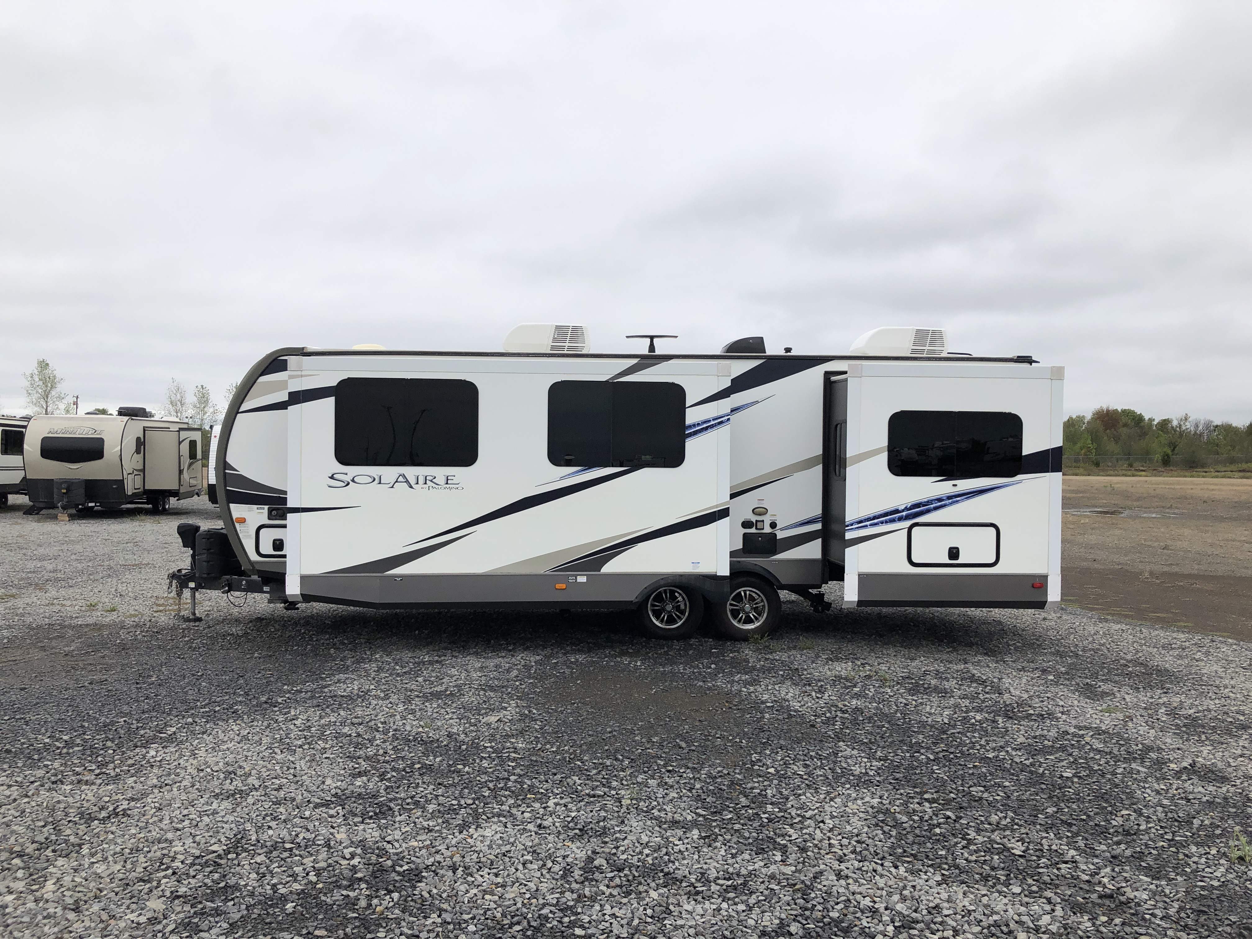 2020 Forest River PALOMINO 260FKBS - Image 4