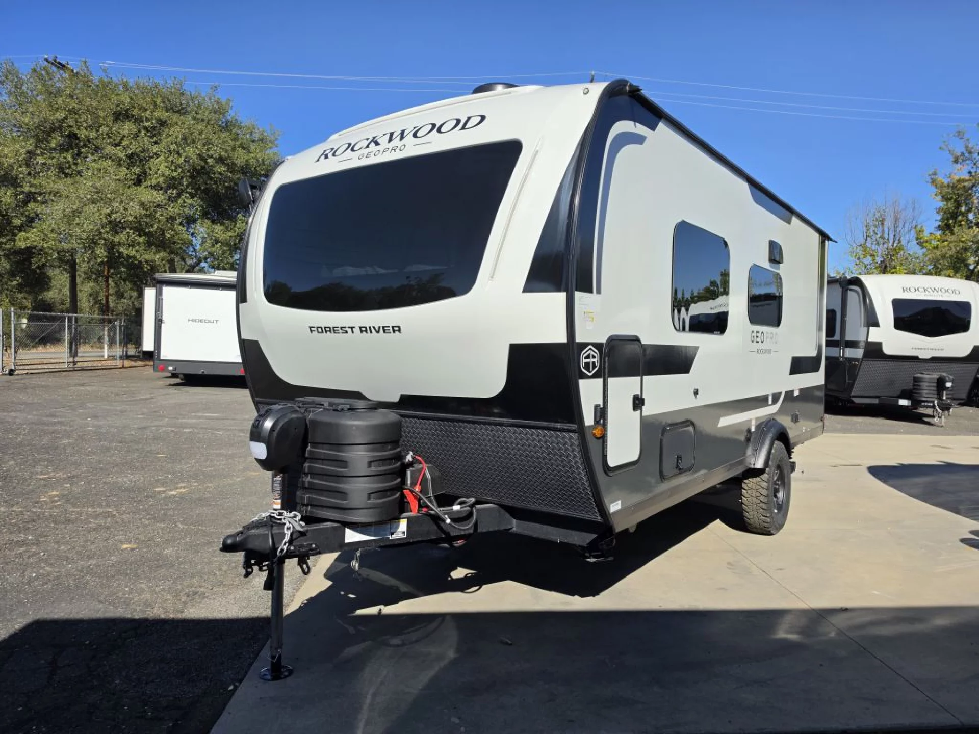 2027 FOREST RIVER ROCKWOOD GEO PRO 19FDT - Image 5