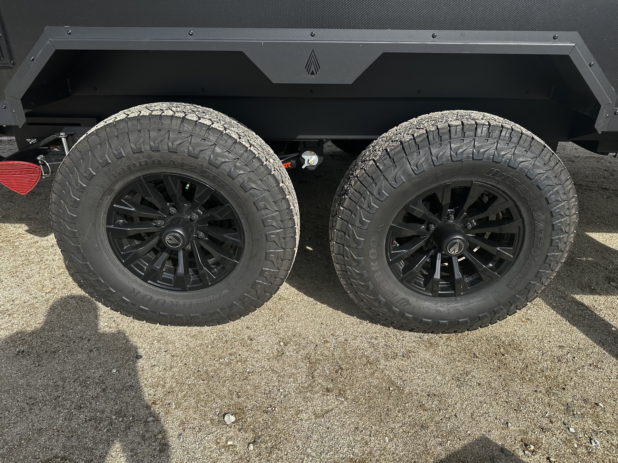 2027 Ember Overland Series 221MSL - Image 8