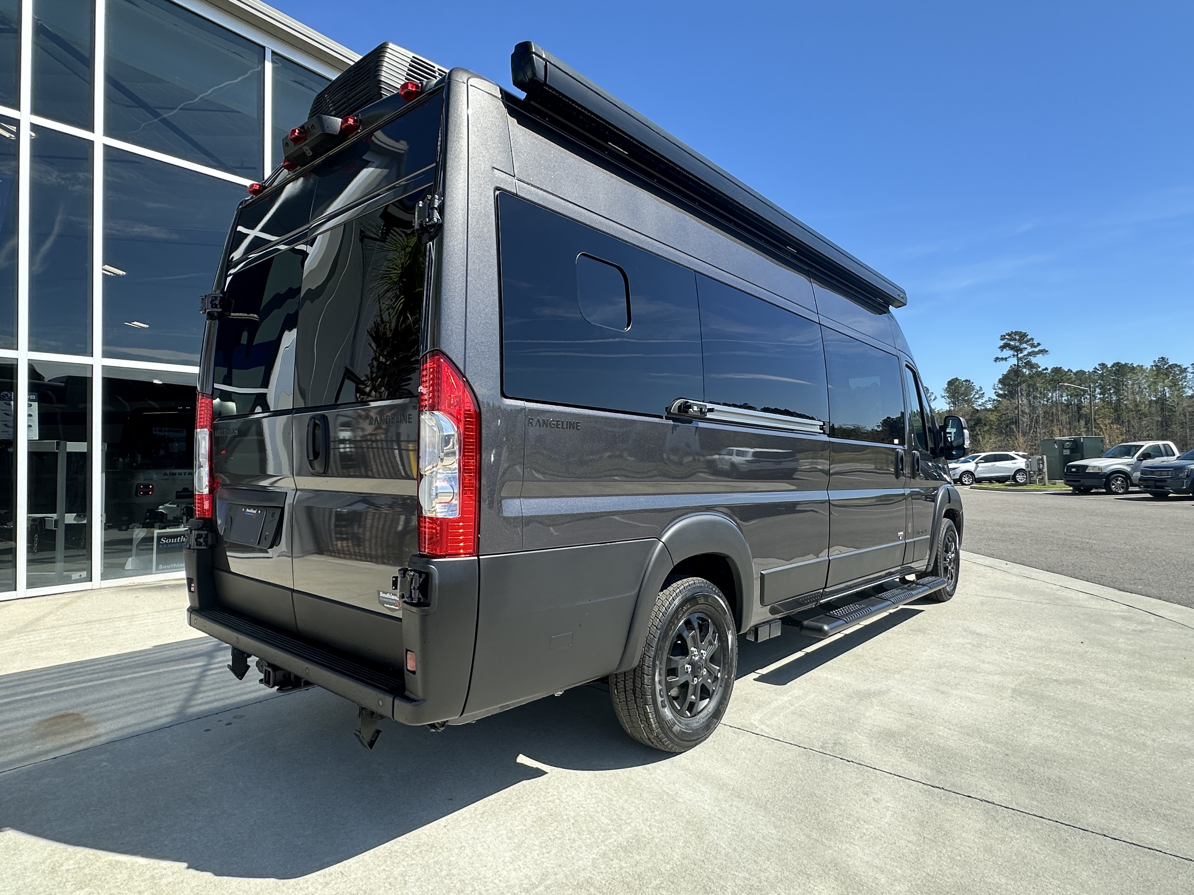 2026 Airstream Rangeline Base - Image 5