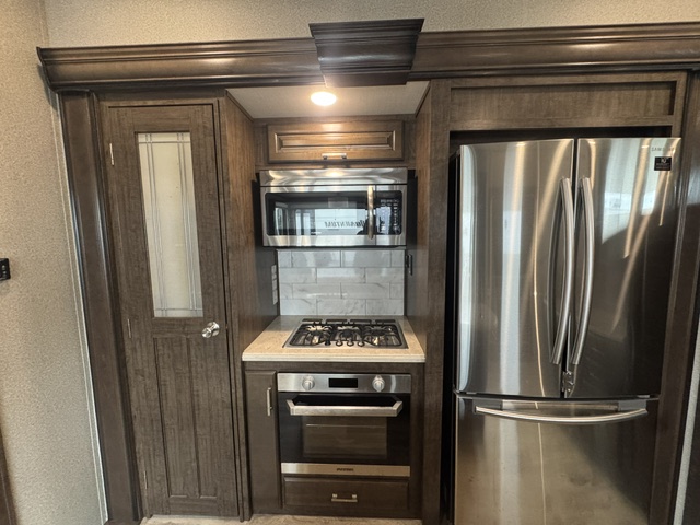 2020 Grand Design Solitude 380FL - Image 21
