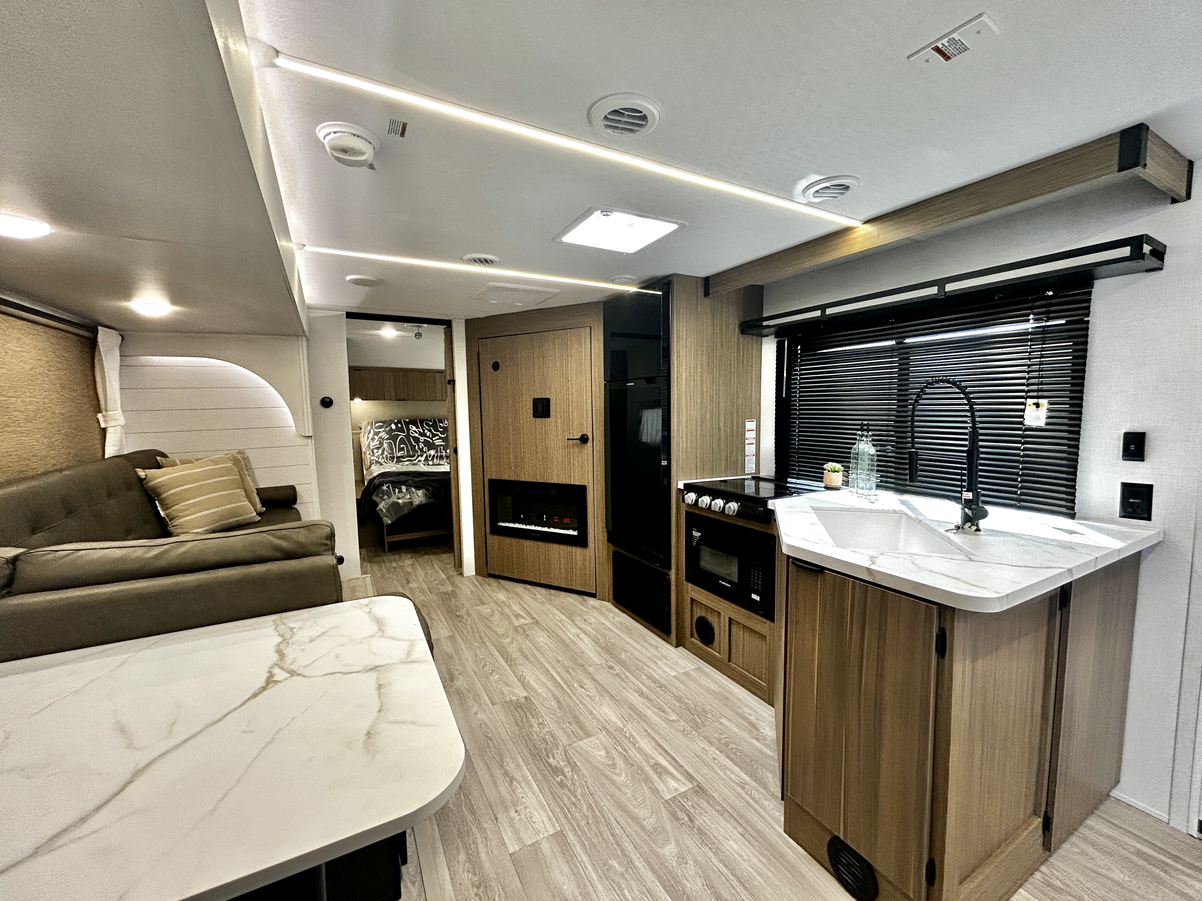 2026 Forest River Salem Cruise Lite 25ICE - Image 12