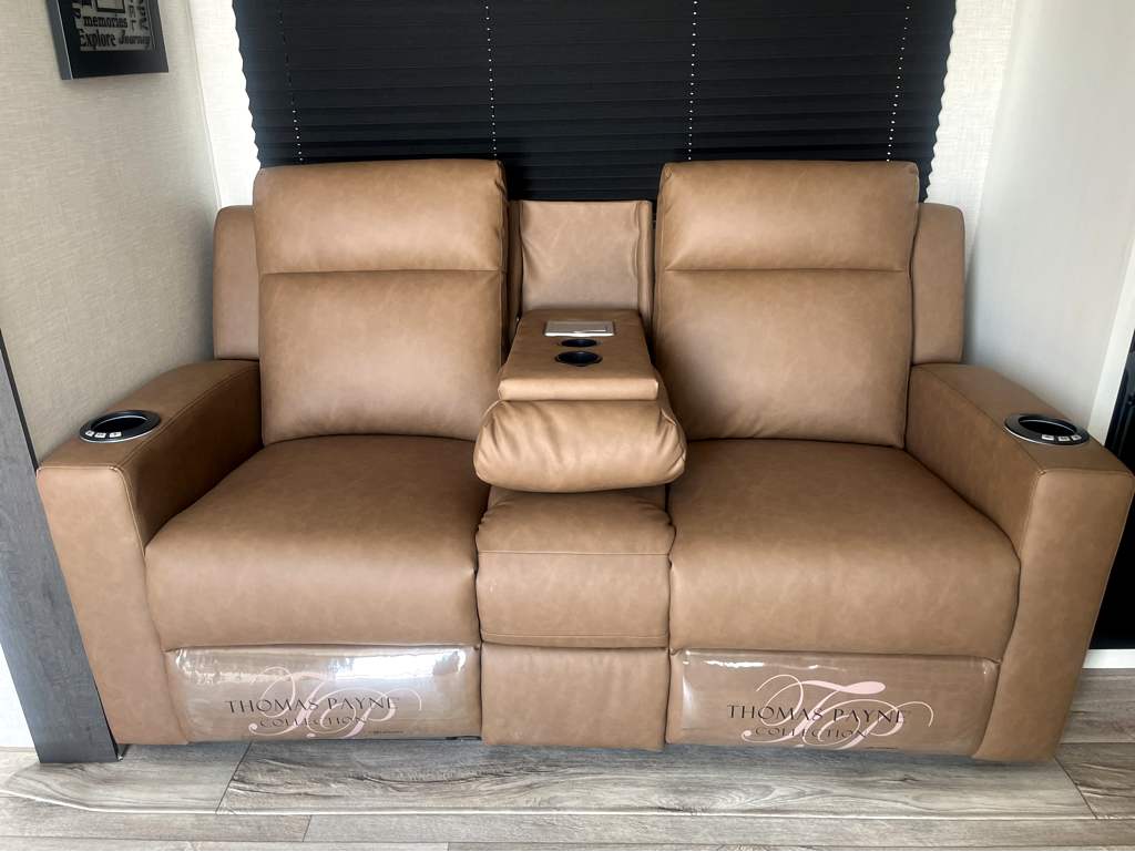 2026 VENTURE RV SIENNA 241VRD - Image 11