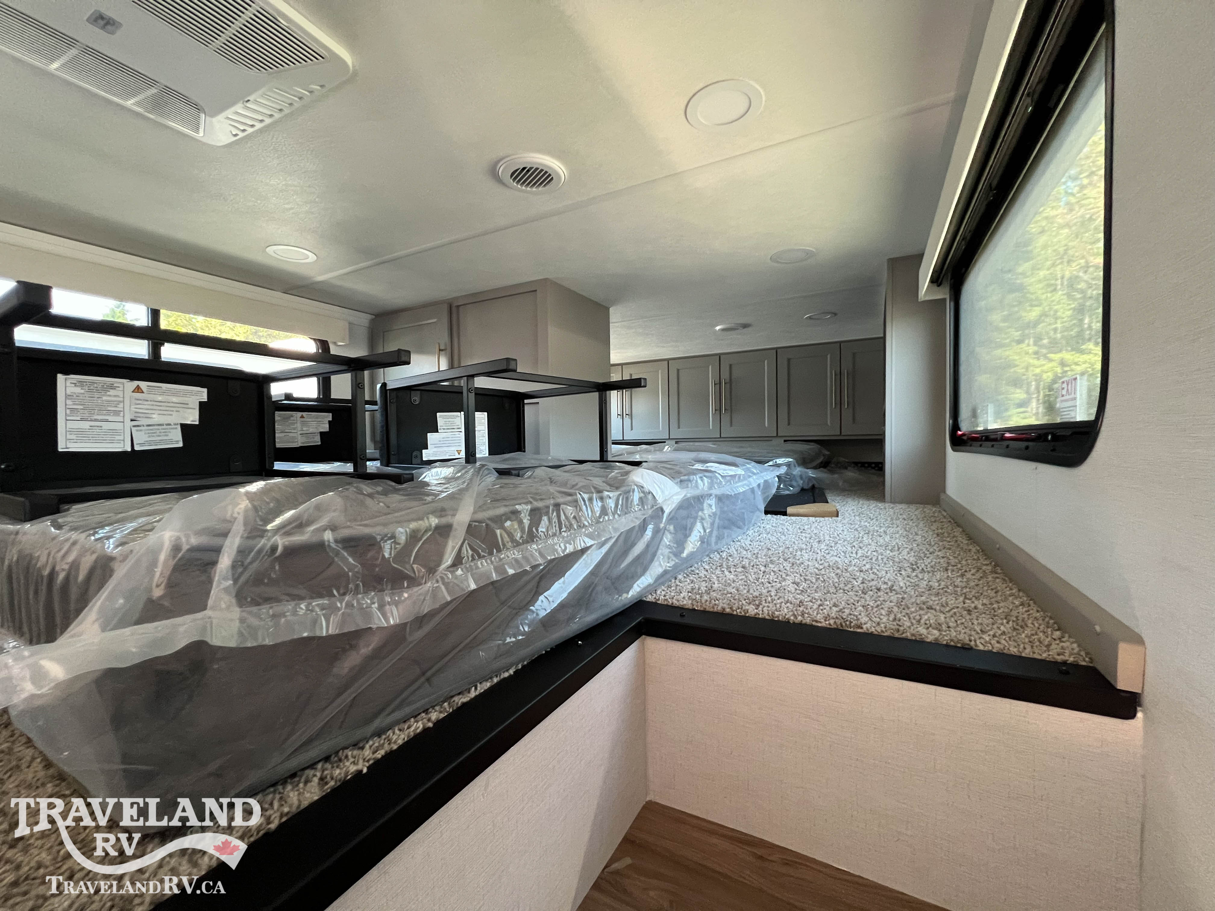 2026 Alliance RV Benchmark 44LFT - Image 17