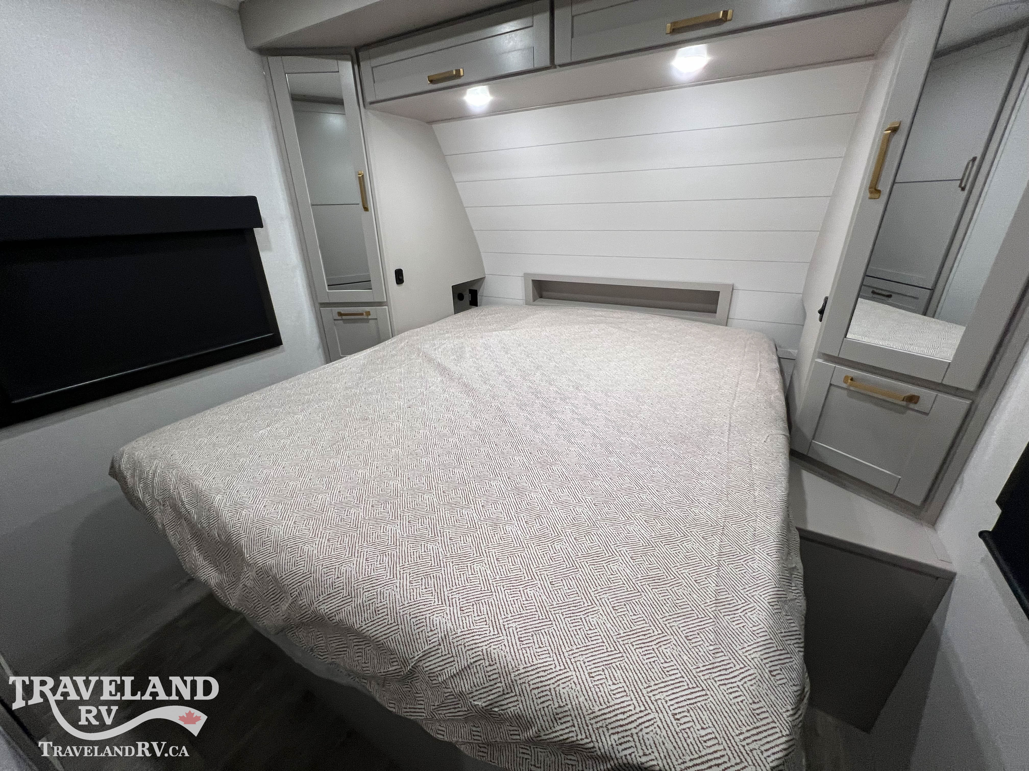 2026 Heartland Sundance Ultra-Lite 29RLBS - Image 29