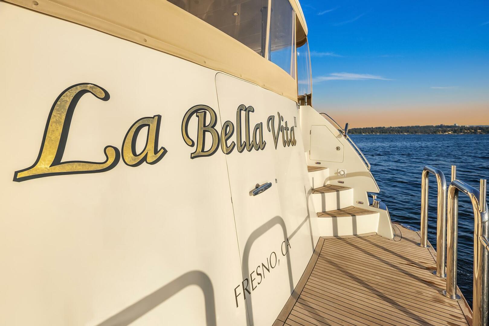 2014 Hampton 720 Skylounge LRC - Image 98