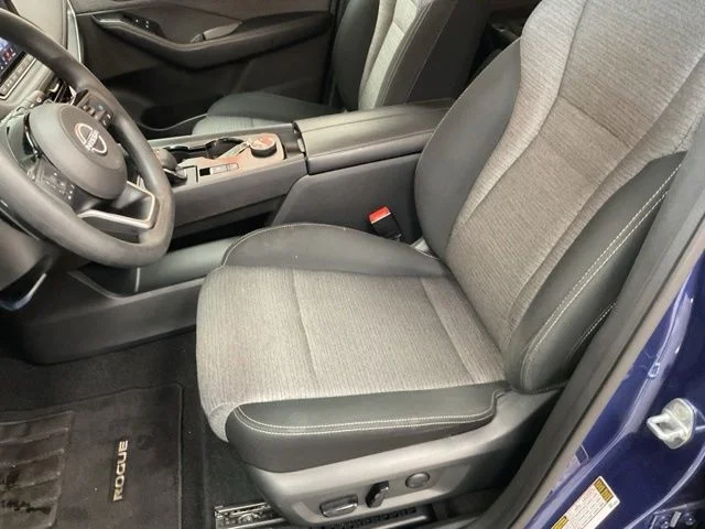 2022 Nissan Rogue Utility 4D SV AWD - Image 13