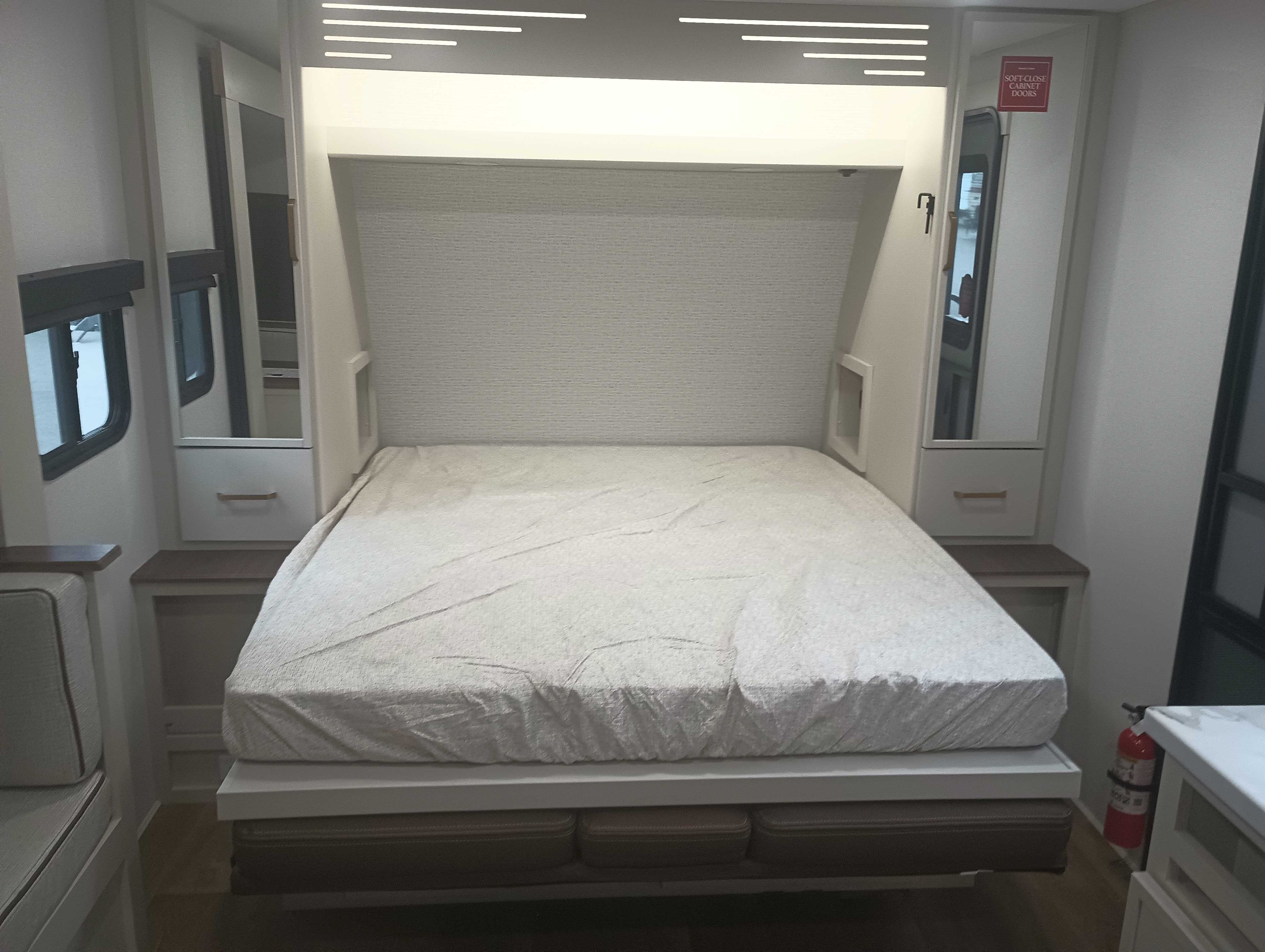 2027 Grand Design Imagine XLS 22BHE - Image 18