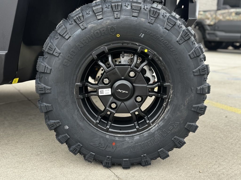 2027 Polaris® Ranger Crew XP 1000 Cab - Heat - A/C - Image 16