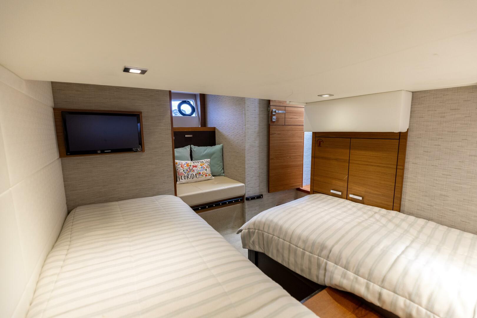 2015 Tiara Yachts 44 Coupe - Image 17