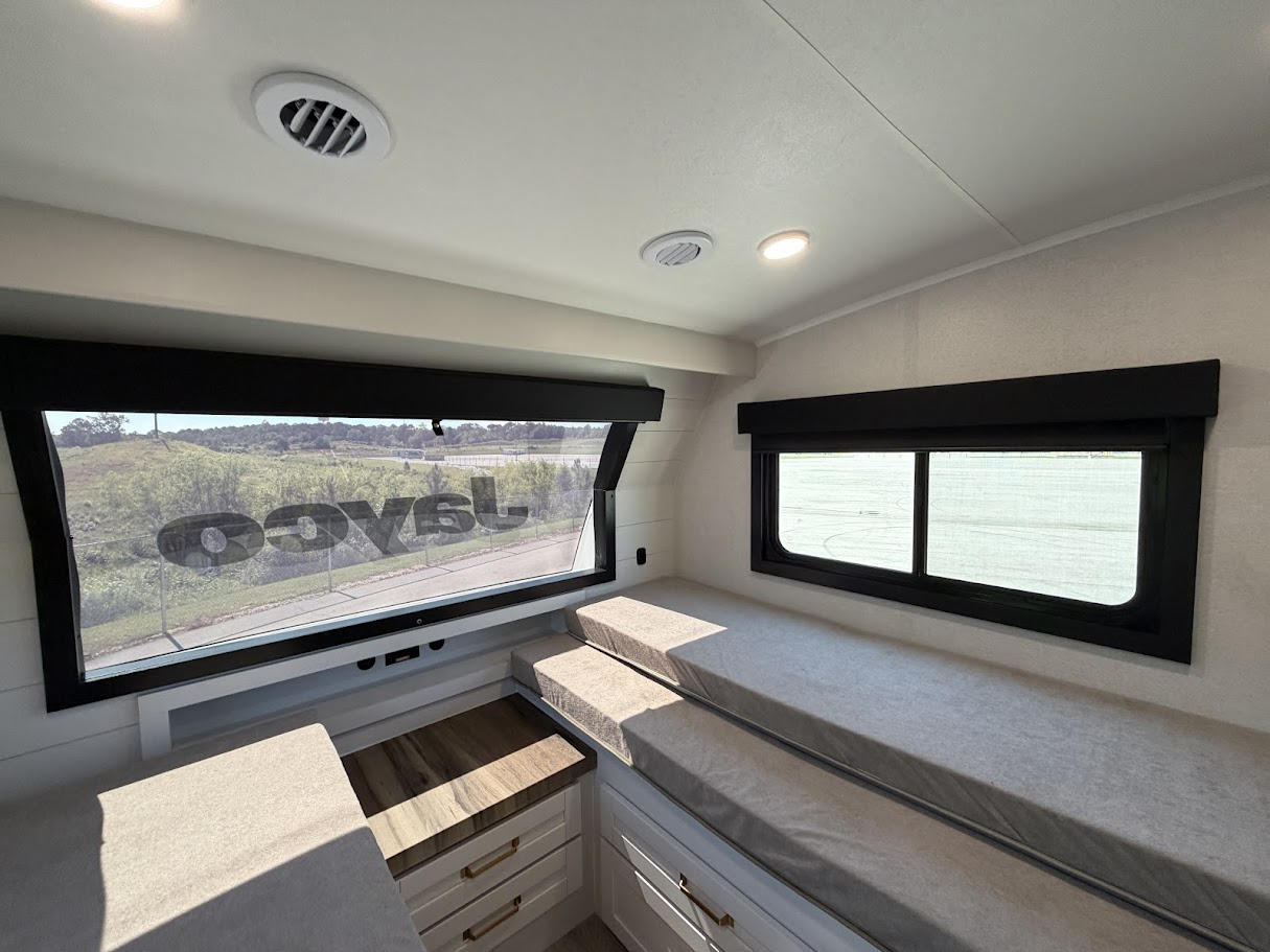2027 JAYCO EAGLE 367TBTS - Image 58