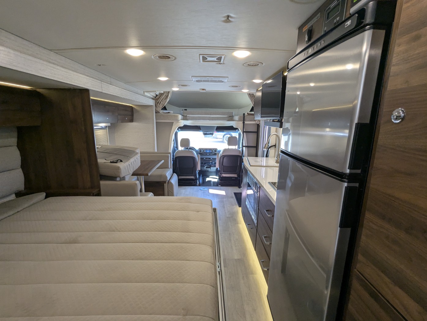 2022 Winnebago View 24D - Image 27