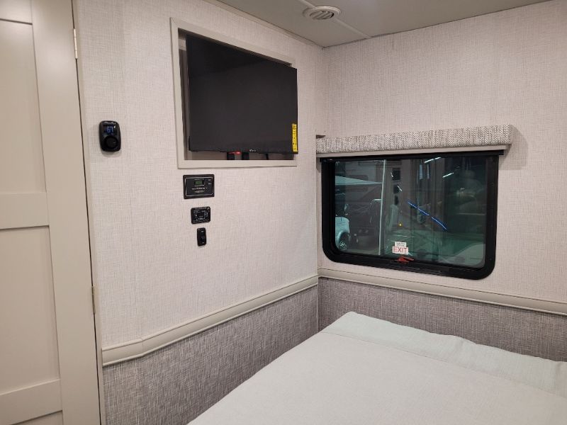 2026 Holiday Rambler Admiral 28A - Image 20