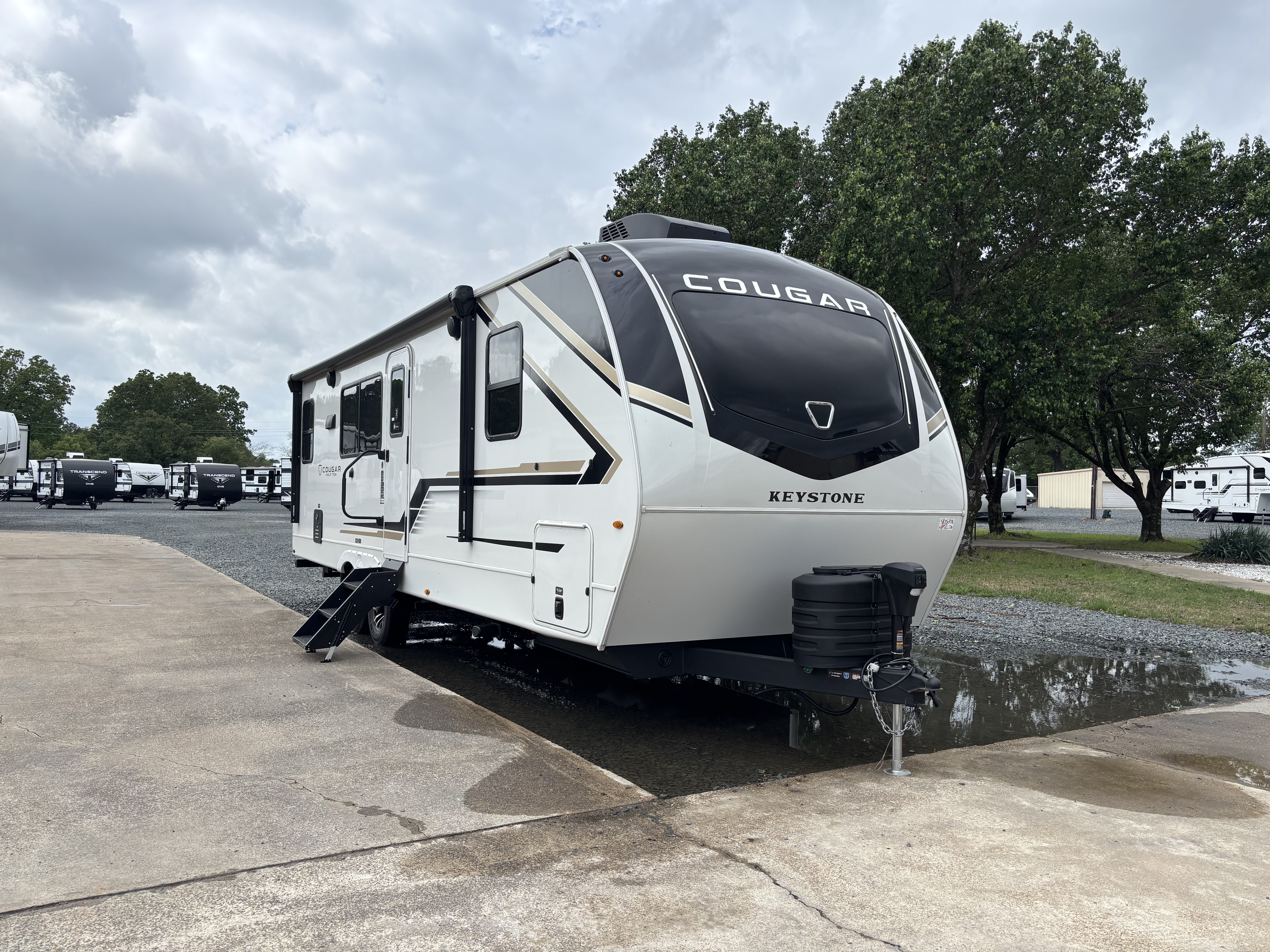 2026 Keystone Cougar Half-Ton 26LBW - Image 1
