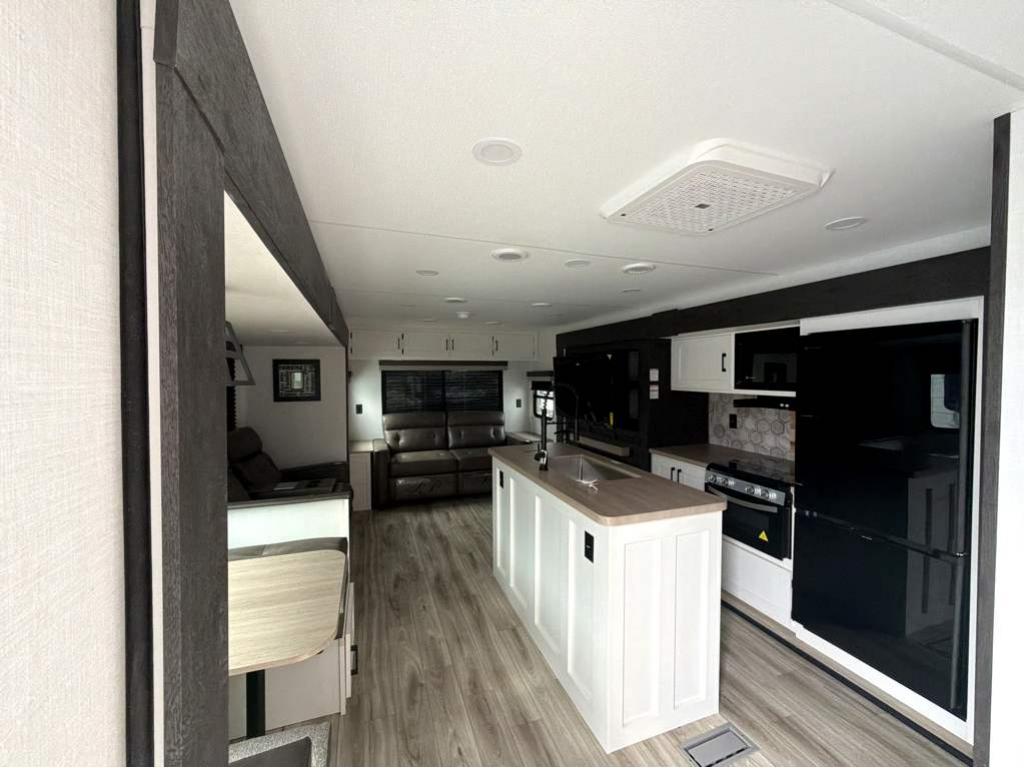 2026 VENTURE RV SIENNA 293VIK - Image 15