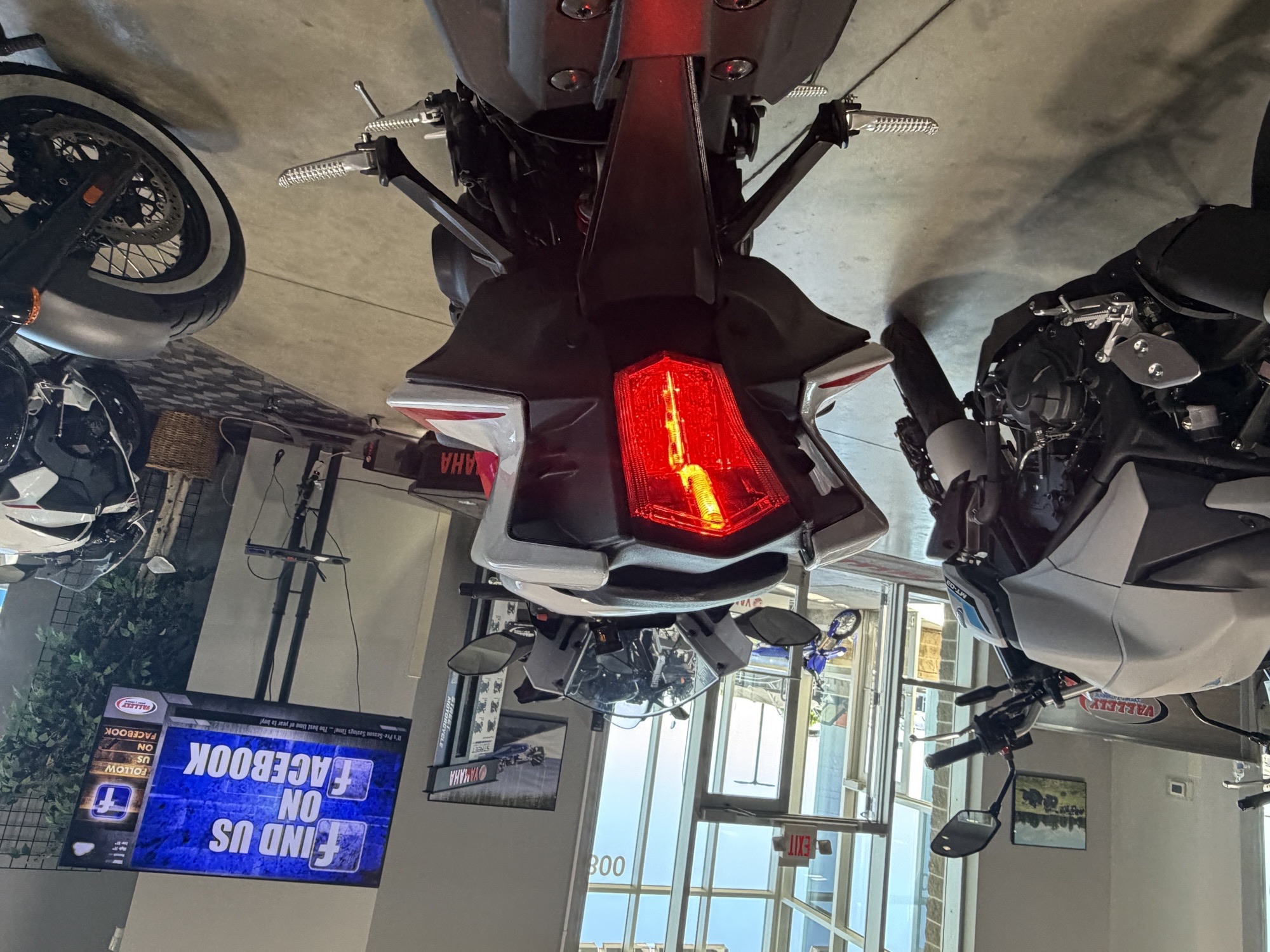 2025 Yamaha YZF-R9 - Image 2