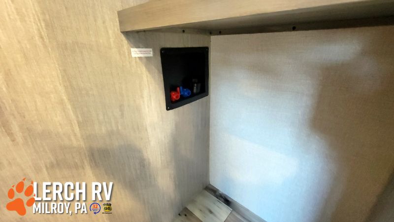 2022 KZ RV Durango Gold G387FLF - Image 35